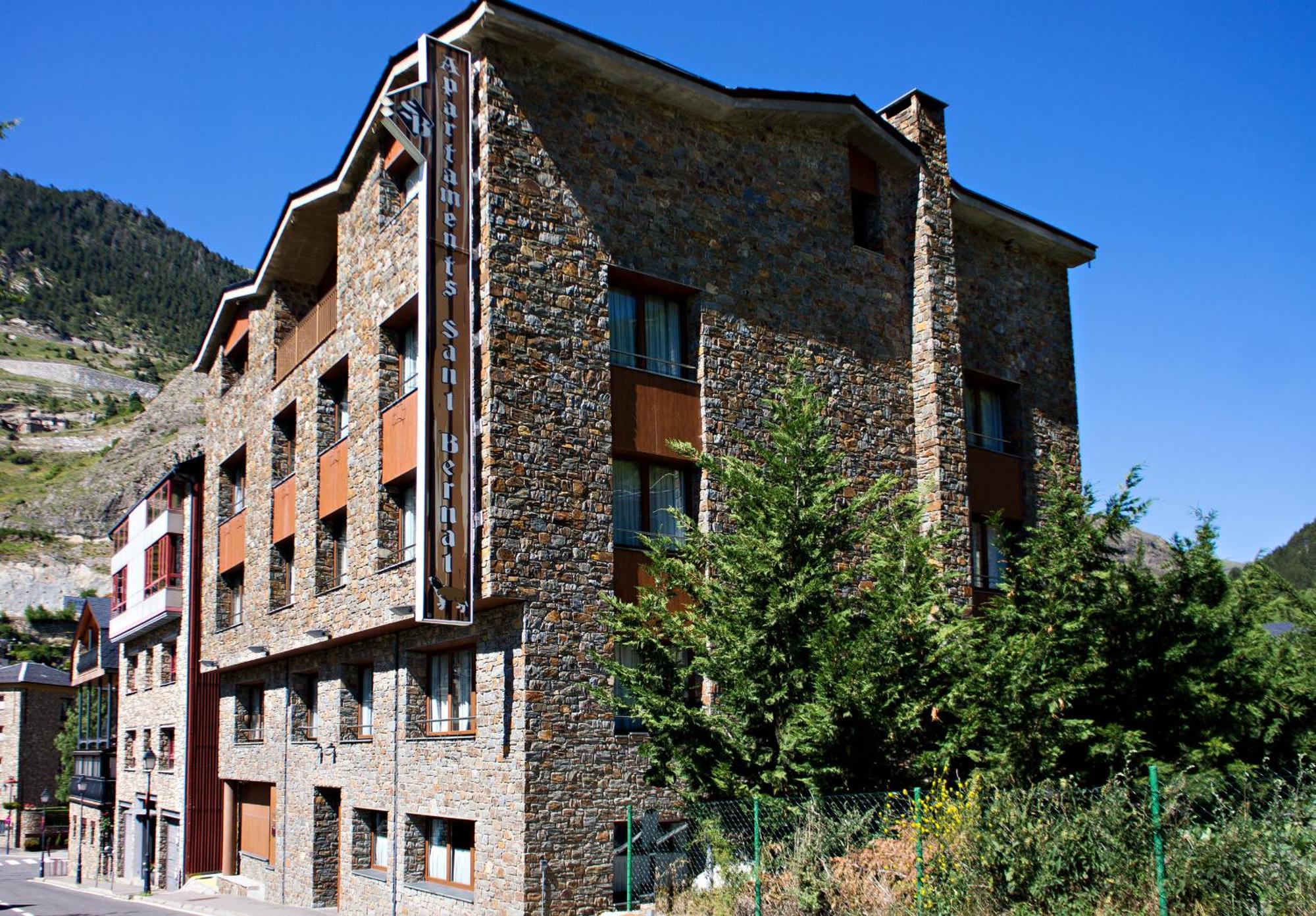 Apartaments Sant Bernat Канилло Экстерьер фото